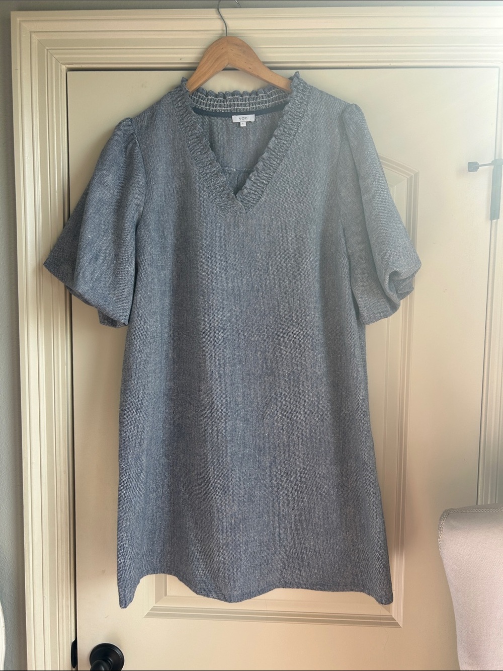 Voy A line V-Neck Short Sleeve Tunic light blue chambray color